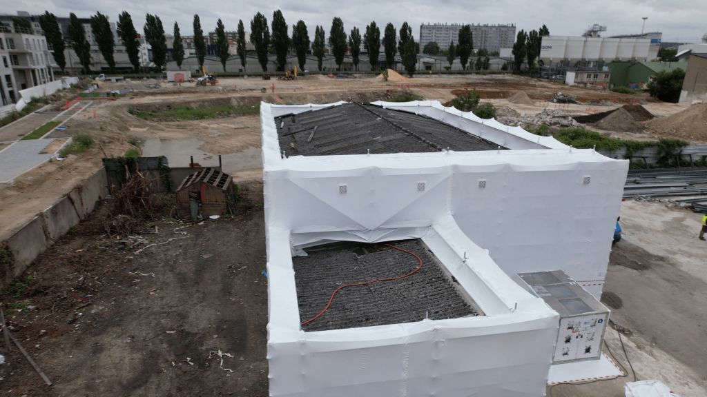 Désamiantage et démantèlement d'un bâtiment en vue du réemploi de la charpente métallique (91)